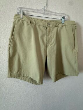 Men’s Lululemon Commission Classic-Fit Short 7" *Ventlight Green Size 34